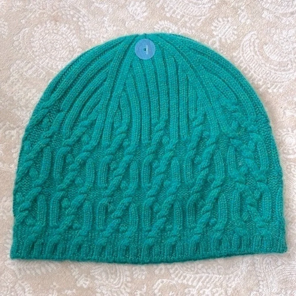 Brand New Aspen Merino Wool & Cashmere Rib Knit Beanie Cap Winter Hat.